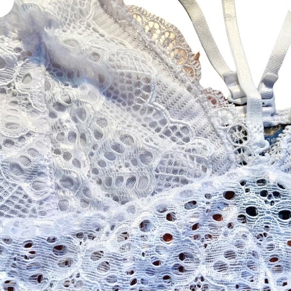 Bralette Lightly lined Semi-sheer Lace Medium and Large - Picture 13 of 16